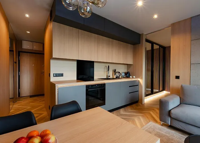 Διαμέρισμα Sky Home- Wood Penthouse -manufaktura, Parking, Klimatyzacja, Dostep Na Kod